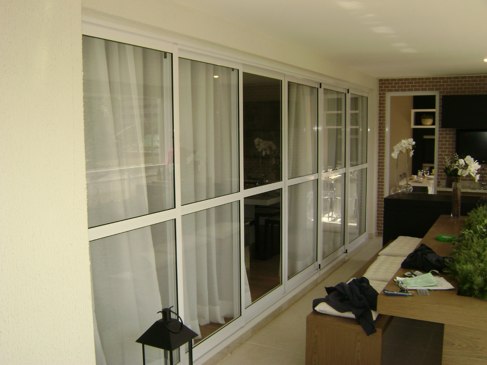 Caixilho De Alumínio Para Vidros Temperados??